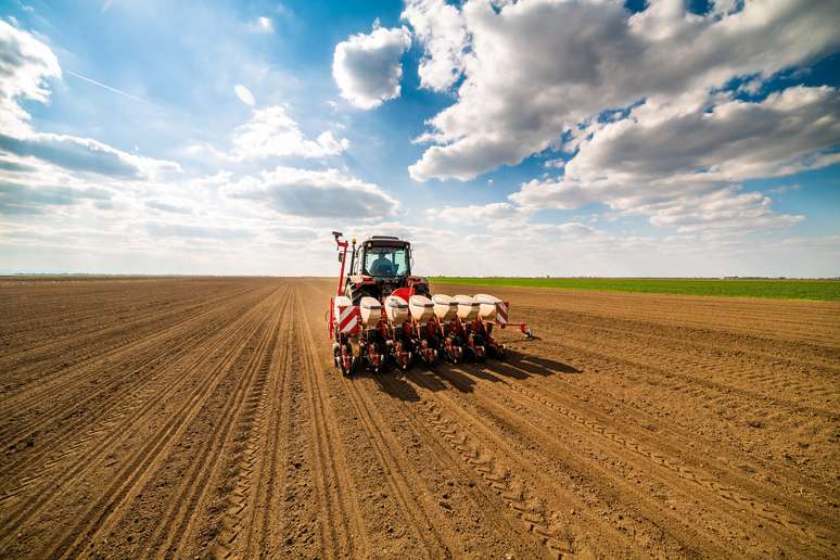 NAICS Code 115112 - Soil Preparation, Planting, and Cultivating