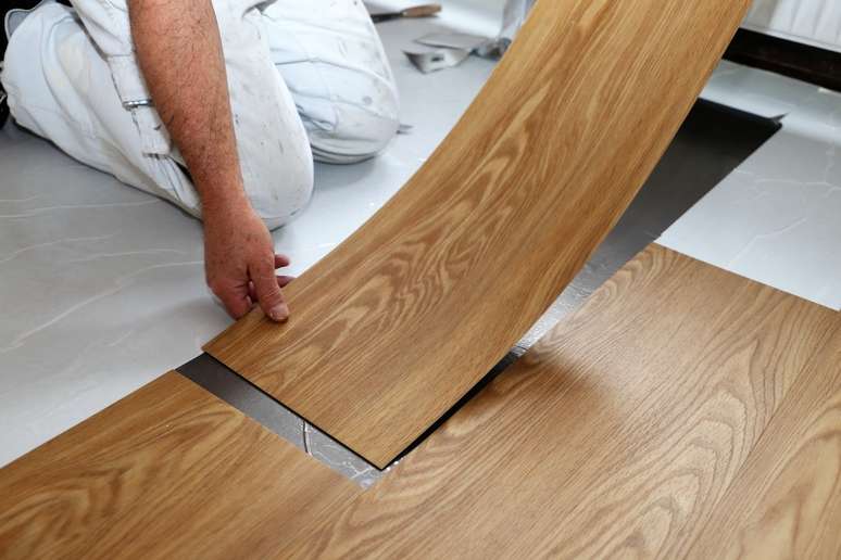 NAICS 321212 Softwood veneer and plywood